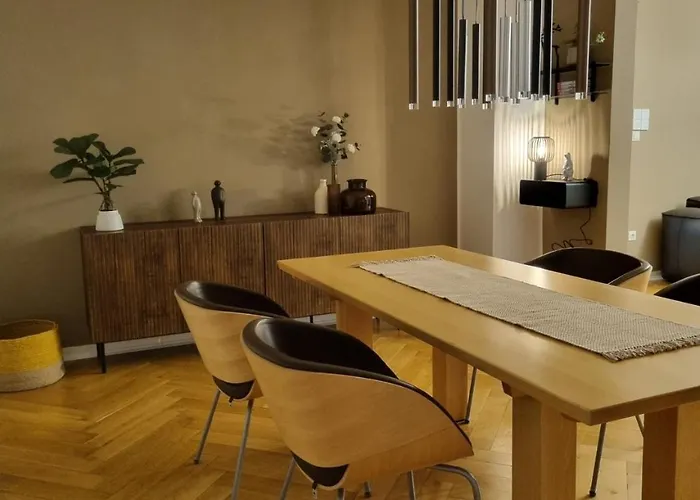 Appartement Im Zentrum Von Leverkusen, Helle 3-zimmerwohnung 80 M2