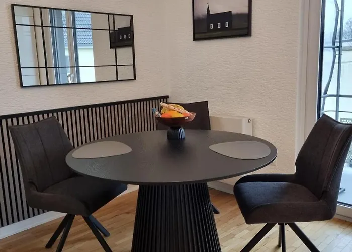 Appartement Im Zentrum Von Leverkusen, Helle 3-zimmerwohnung 80 M2 *